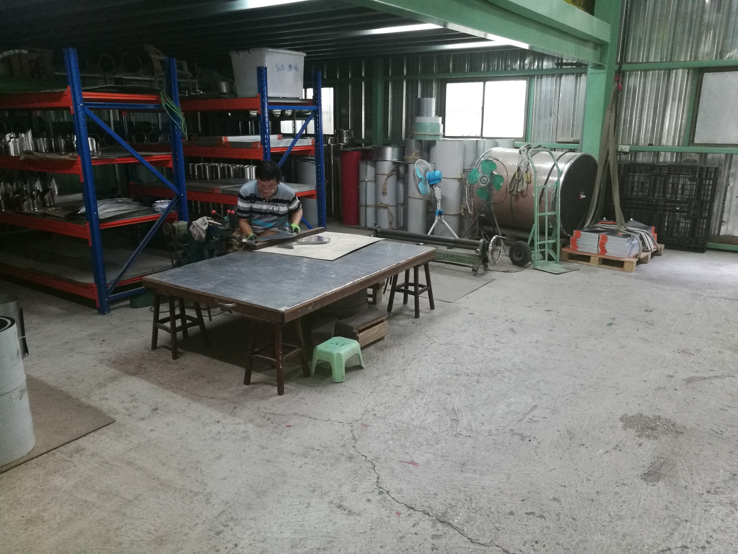 Cần tuyển gấp lao động làm kết cấu sắt tại khu Ô Nhật - Đài Trung