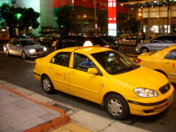 Hướng dẫn cách nhận diện taxi ở Đài Loan để việc di chuyển thuận lợi hơn